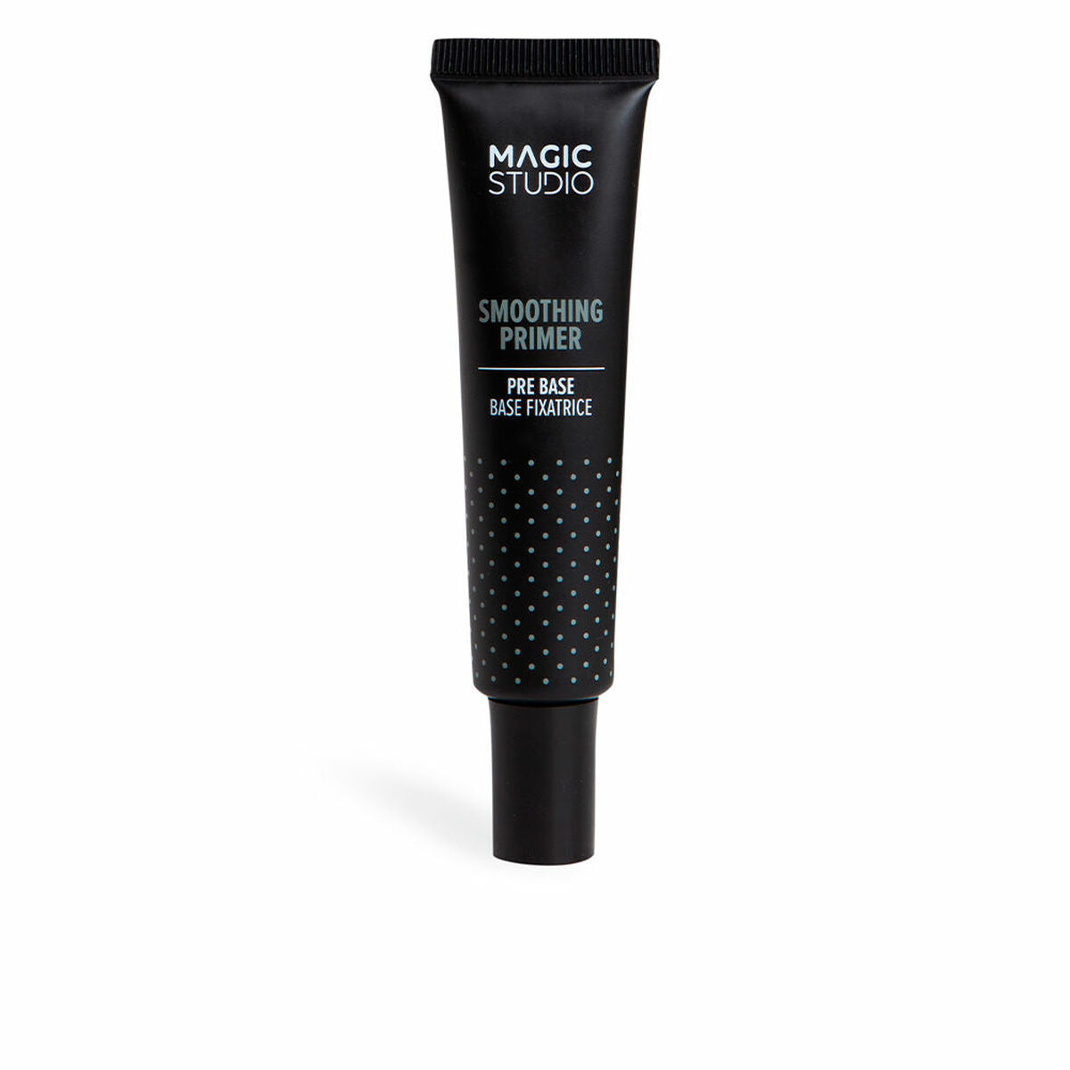 Magic Studio Smoothing Primer, pré base de maquillage lissant et hydratant pour un teint parfait.